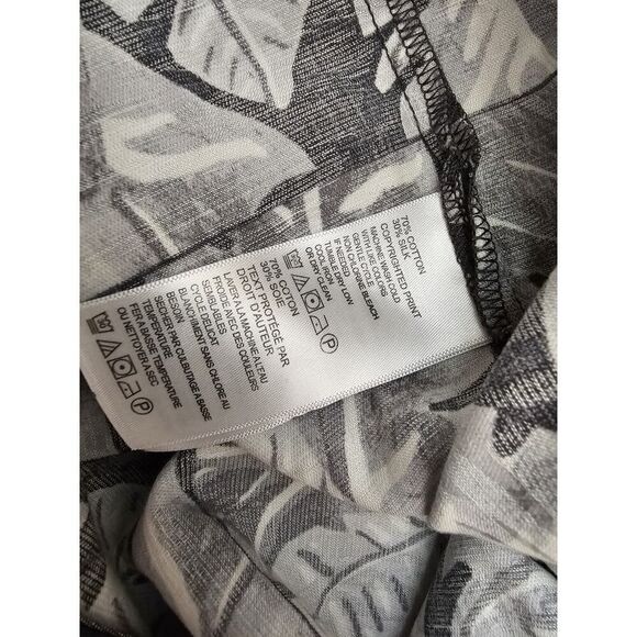 Tommy Bahama Hawaiian Shirt Mens L Gray Palm Leaf Button Up Resort Wear Casual - Picture 9 of 9